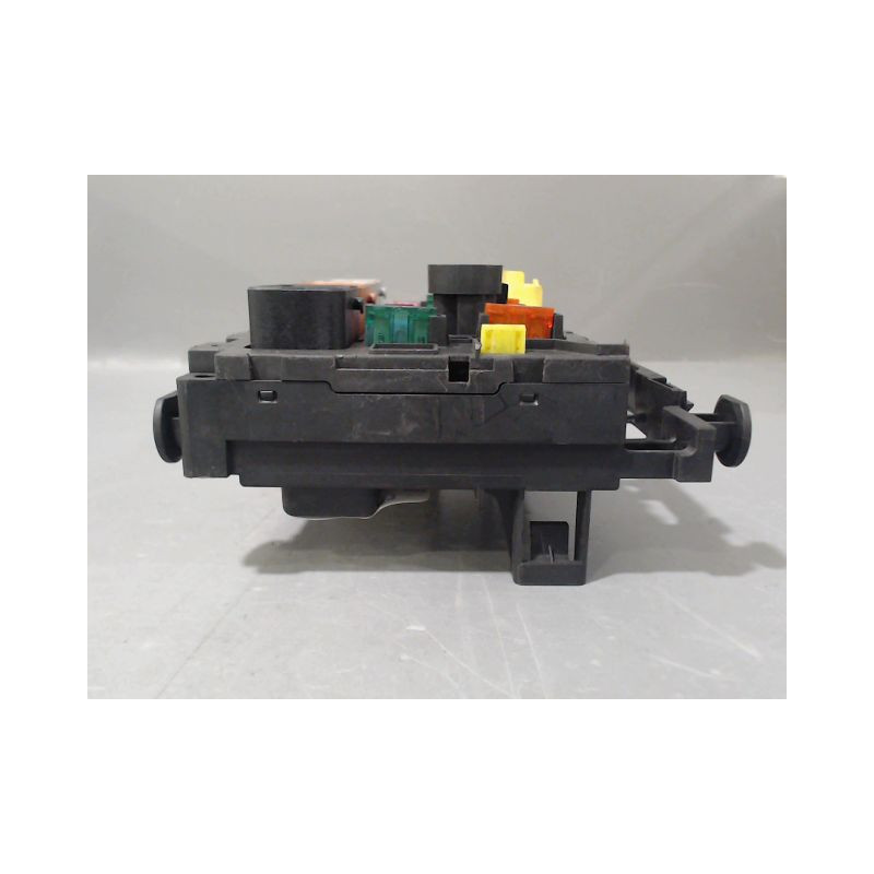 BOITE A FUSIBLES CITROEN C3 2005-
