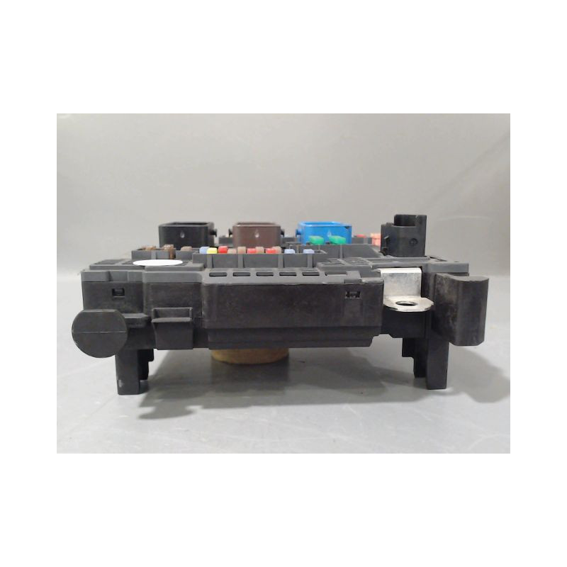 BOITE A FUSIBLES CITROEN C4 2010-