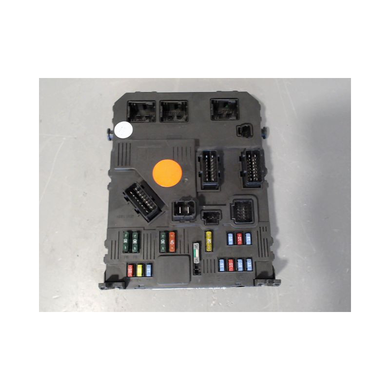BOITIER GESTION HABITACLE PEUGEOT 206