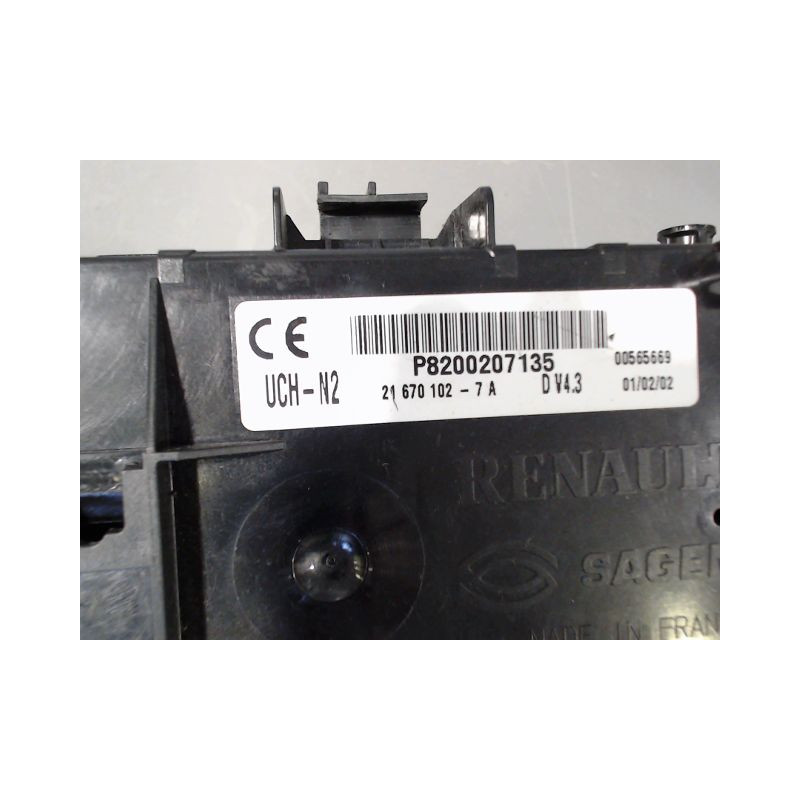 BOITIER GESTION HABITACLE RENAULT CLIO