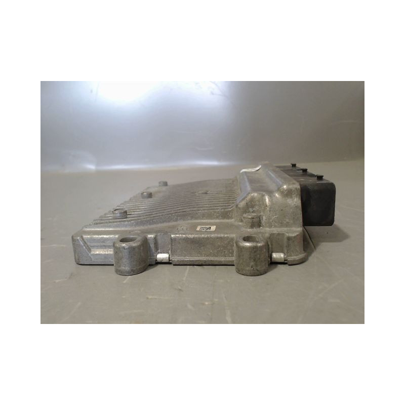 CALCULATEUR MOTEUR CITROEN C3 II 09-13