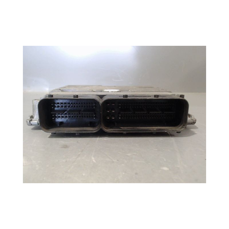 CALCULATEUR MOTEUR AUDI A1