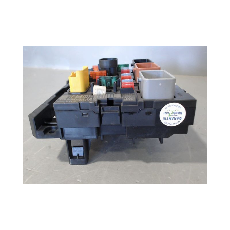 BOITE A FUSIBLES CITROEN C2