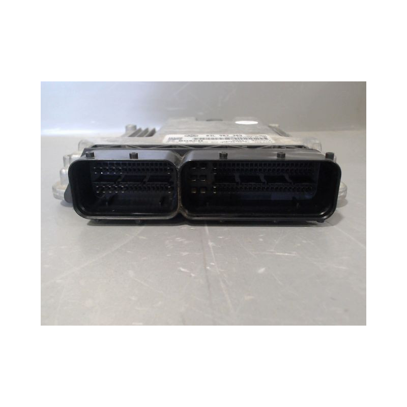 CALCULATEUR MOTEUR VOLKSWAGEN GOLF