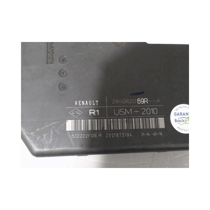 BOITE A FUSIBLES RENAULT MEGANE