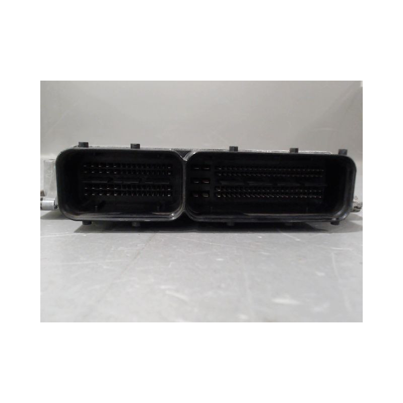 CALCULATEUR MOTEUR VOLKSWAGEN POLO