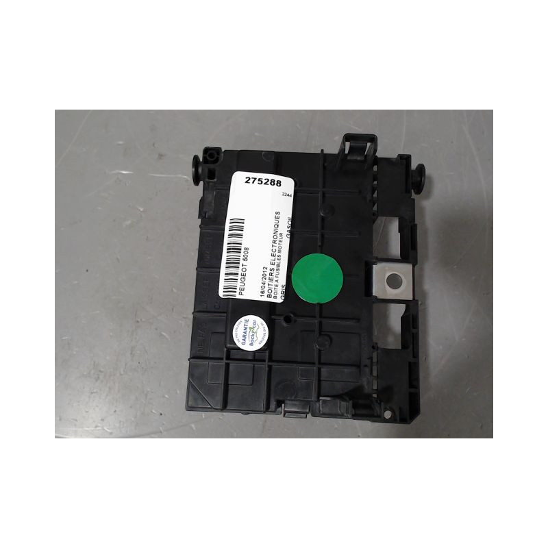 BOITE A FUSIBLES PEUGEOT 5008