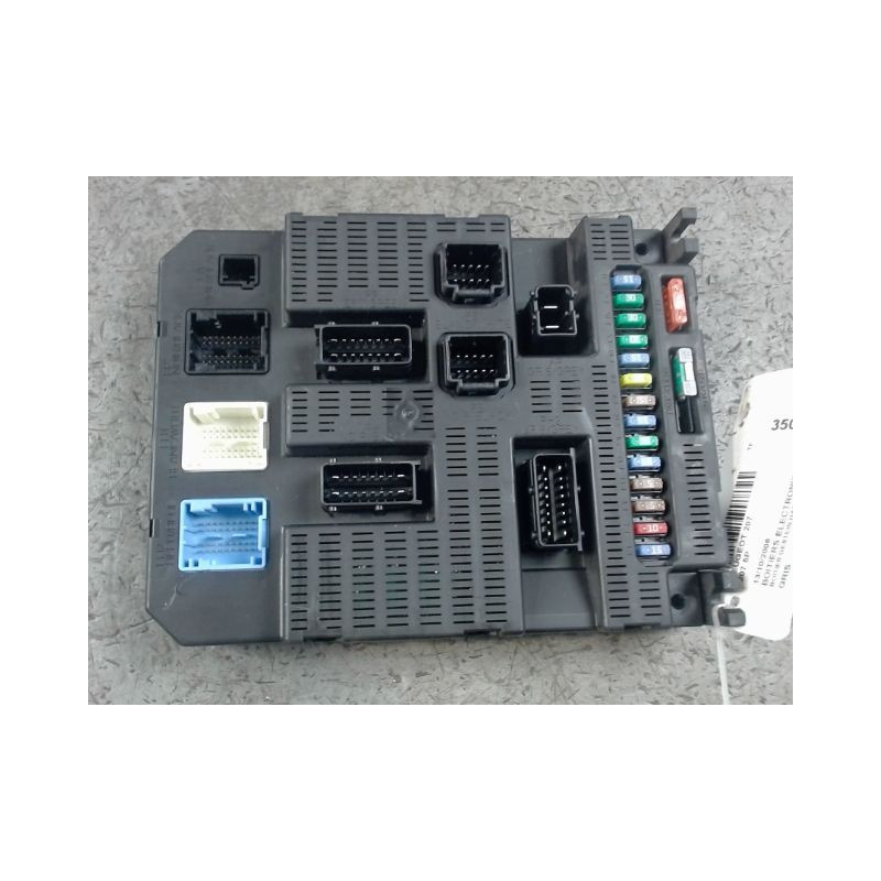 BOITIER GESTION HABITACLE PEUGEOT 207 5P