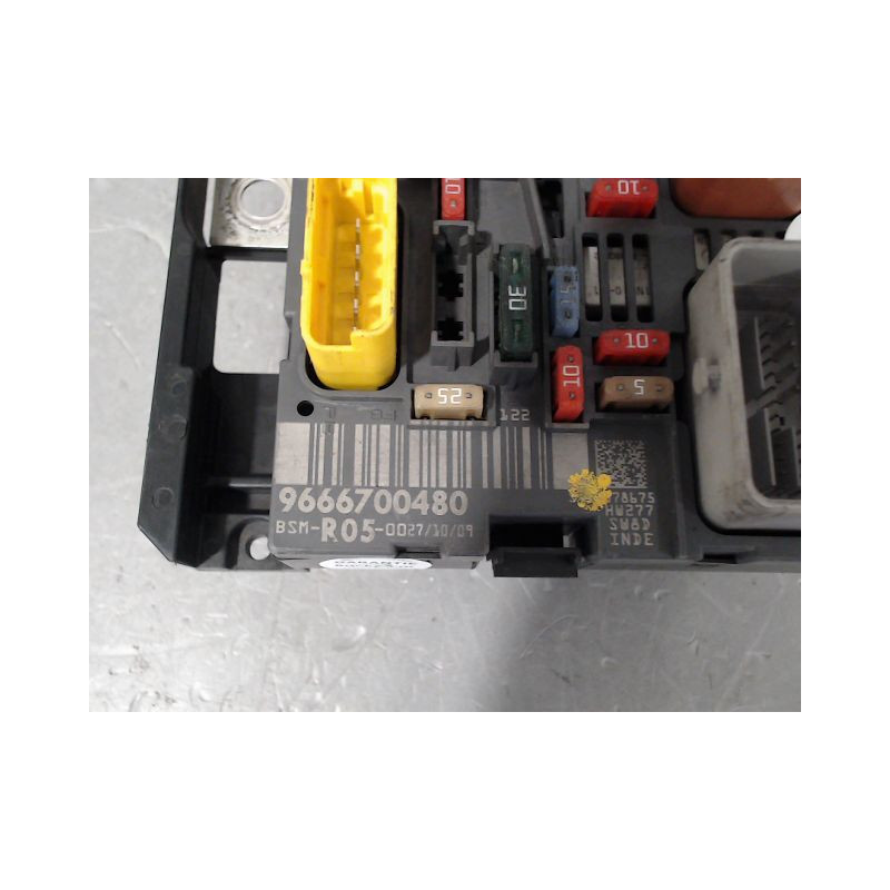 BOITE A FUSIBLES PEUGEOT 308 2007-