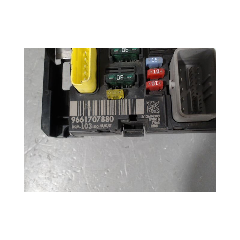 BOITE A FUSIBLES CITROEN C3 2005-