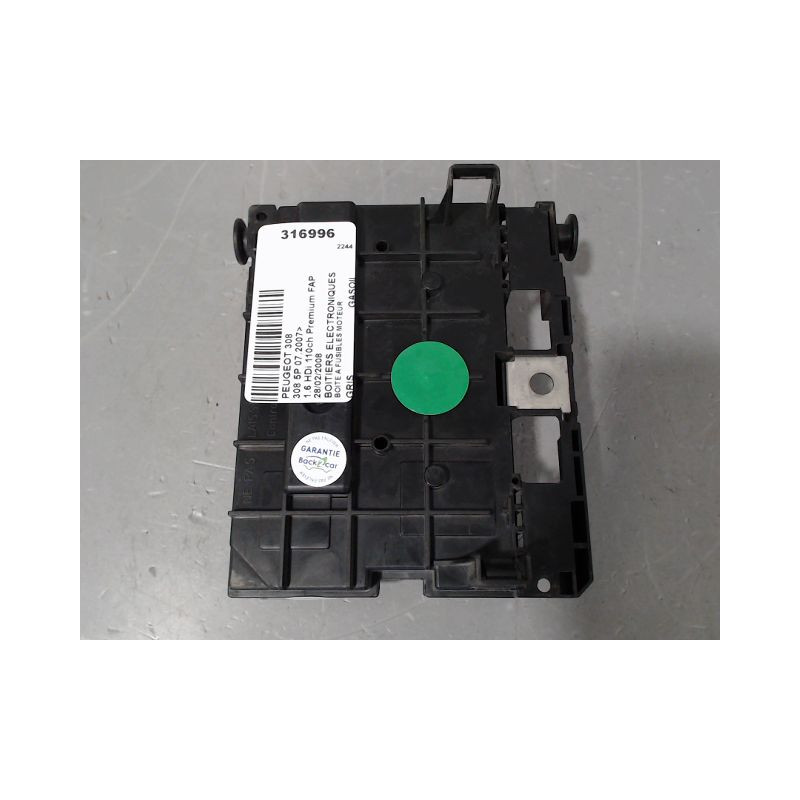 BOITE A FUSIBLES PEUGEOT 308 2007-