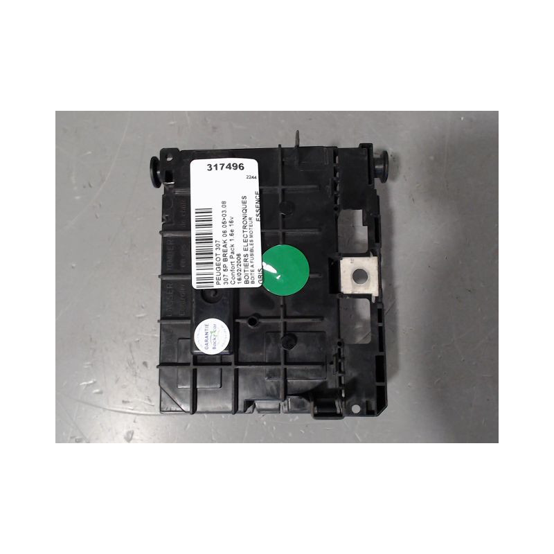BOITE A FUSIBLES PEUGEOT 307 BREAK 05-08