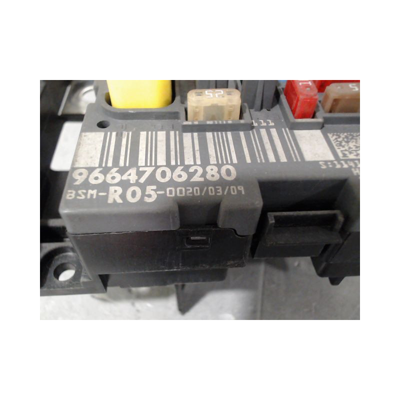 BOITE A FUSIBLES PEUGEOT 308 2007-