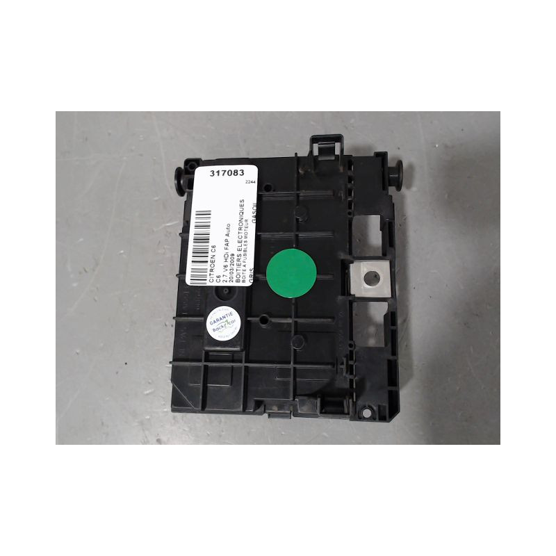 BOITE A FUSIBLES CITROEN C6