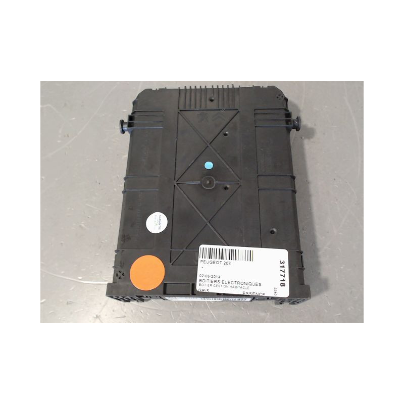 BOITIER GESTION HABITACLE PEUGEOT 208