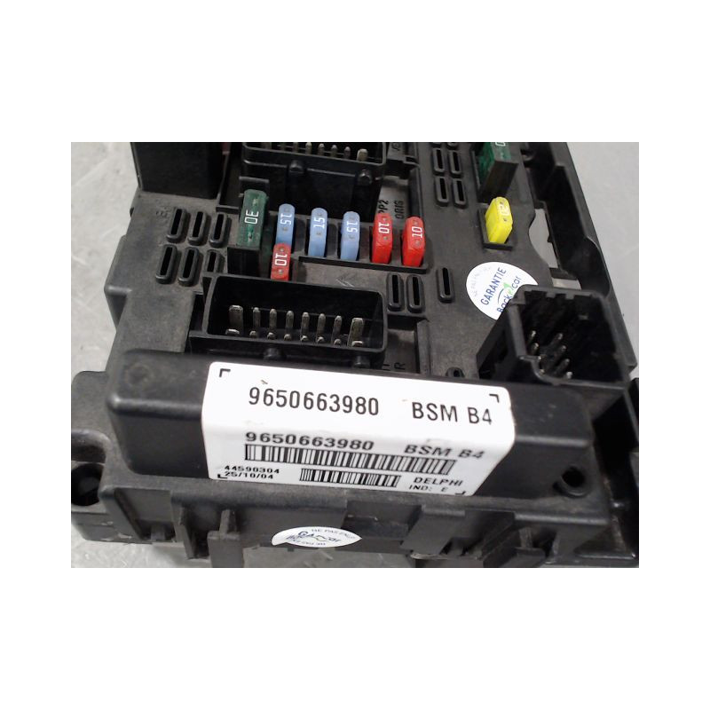 BOITE A FUSIBLES PEUGEOT 307 CC 03-05