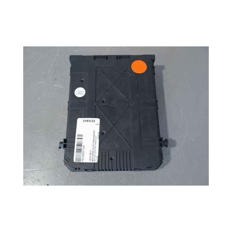 BOITIER GESTION HABITACLE PEUGEOT 208