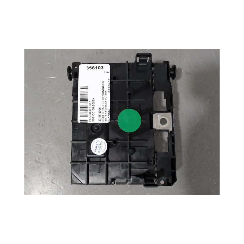 BOITE A FUSIBLES PEUGEOT 307 CC 2005-
