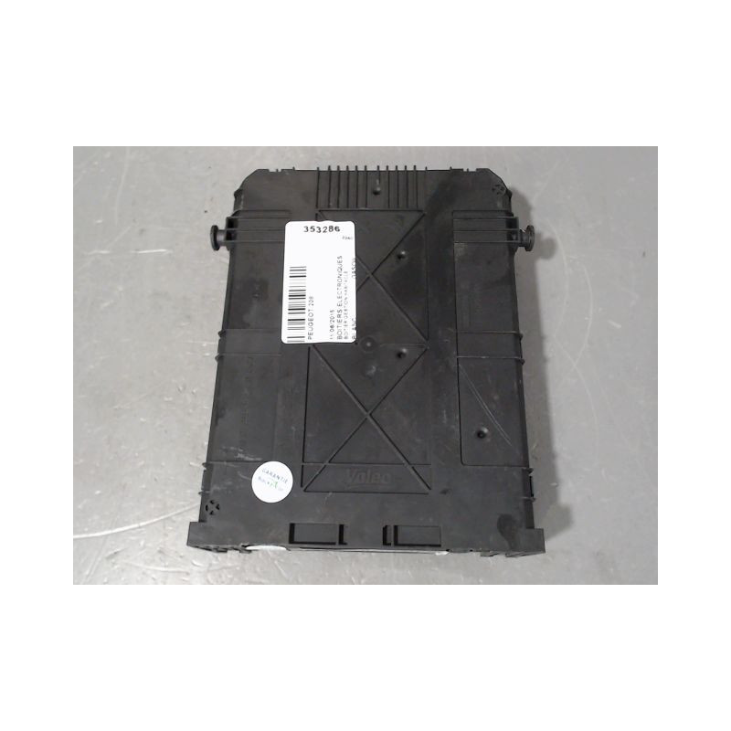 BOITIER GESTION HABITACLE PEUGEOT 208