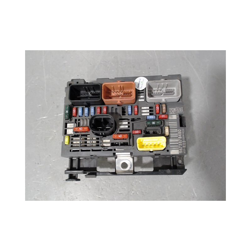 BOITE A FUSIBLES PEUGEOT 308 2009-