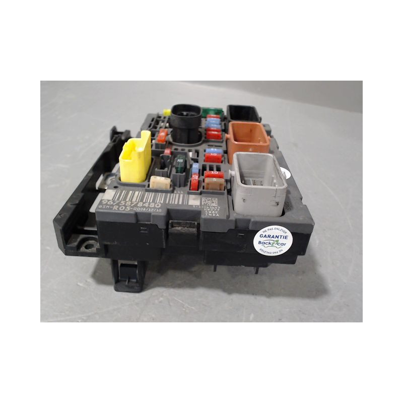 BOITE A FUSIBLES PEUGEOT 308 2009-