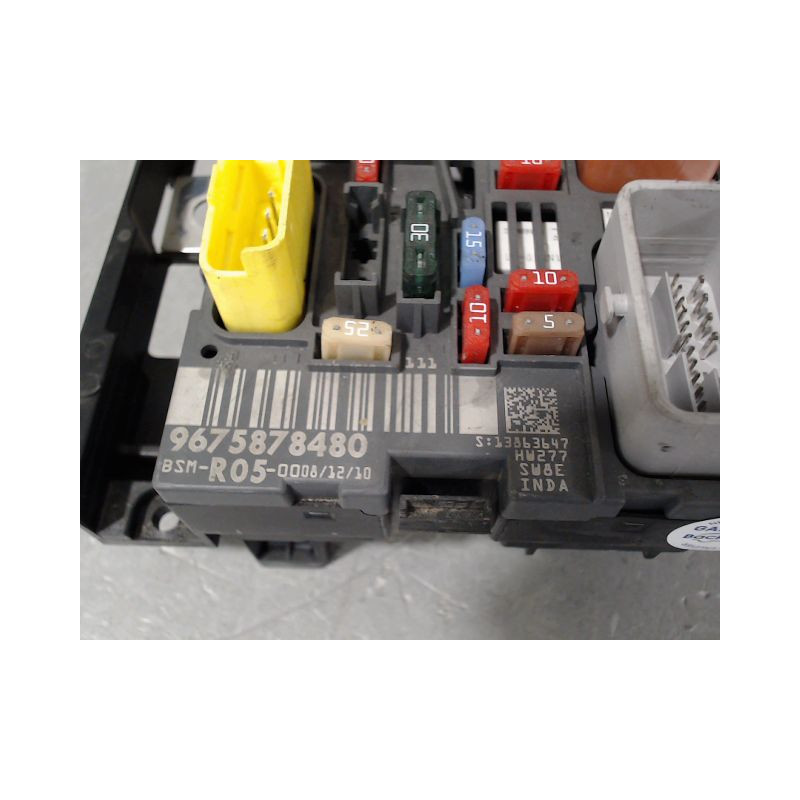 BOITE A FUSIBLES PEUGEOT 308 2009-