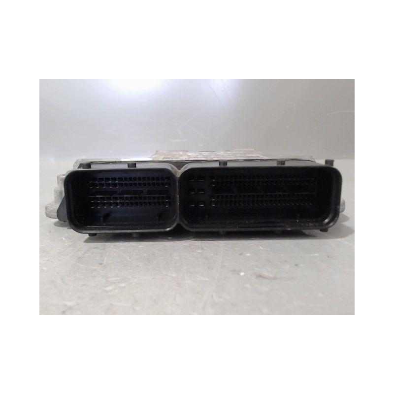 CALCULATEUR MOTEUR AUDI A3 2003-