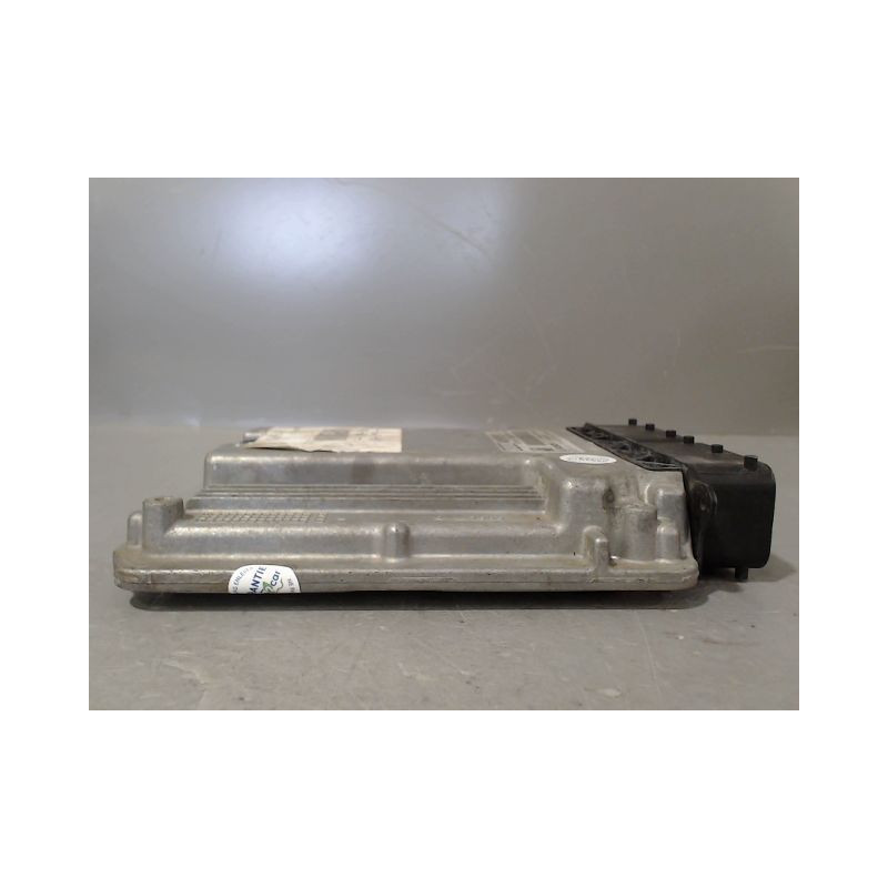 CALCULATEUR MOTEUR AUDI A6 2004-