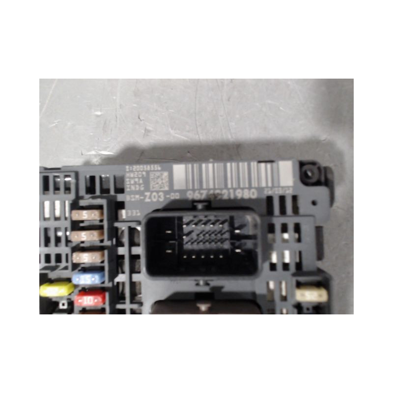 BOITE A FUSIBLES PEUGEOT 508 2010-