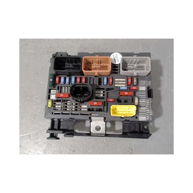 BOITE A FUSIBLES CITROEN C4 PICASSO