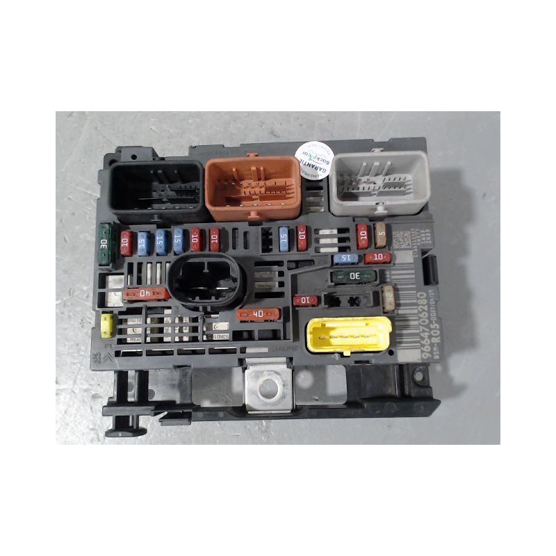 BOITE A FUSIBLES PEUGEOT 308 2007-