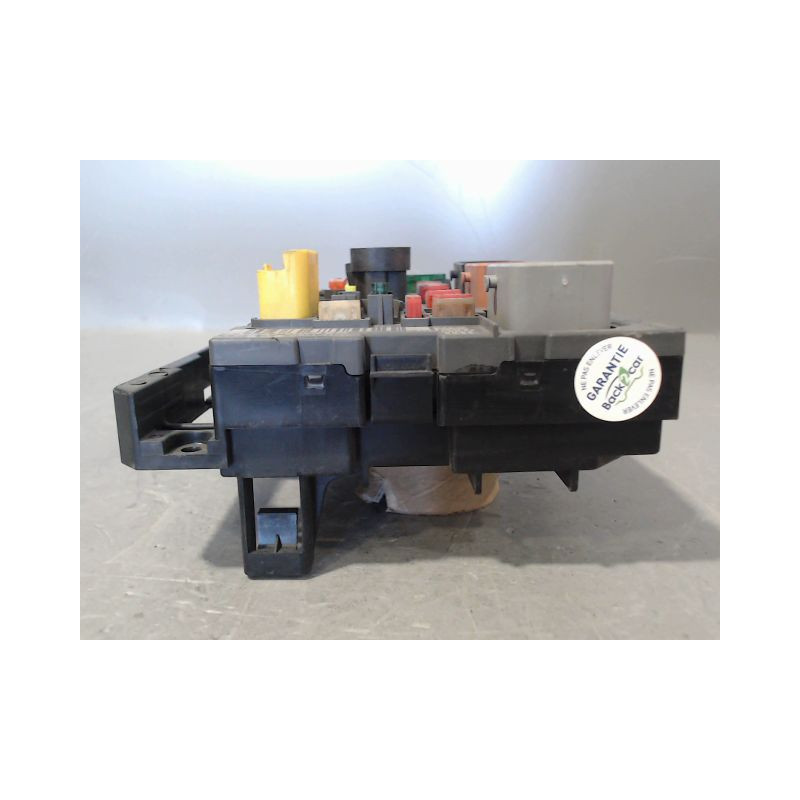 BOITE A FUSIBLES PEUGEOT 308 2007-