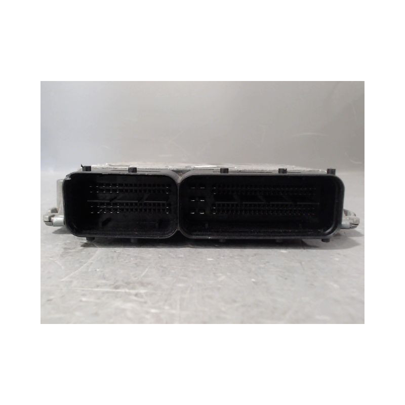 CALCULATEUR MOTEUR VOLKSWAGEN JETTA 2005-