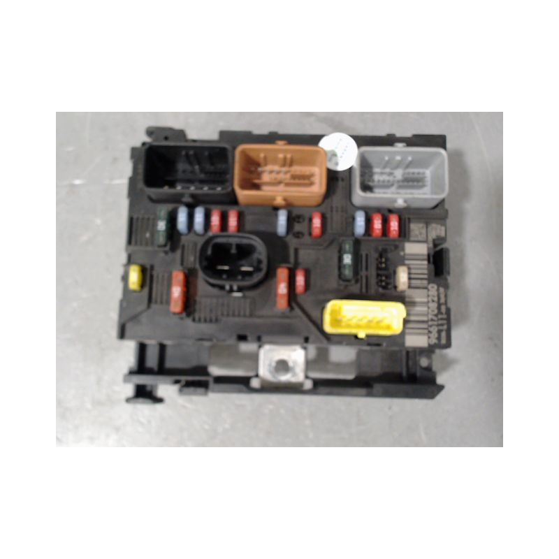 BOITE A FUSIBLES PEUGEOT 307 Phase 2 2005-2007