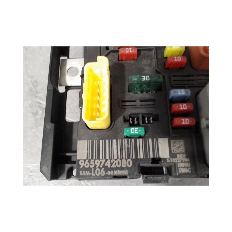 BOITE A FUSIBLES PEUGEOT 307 2005-