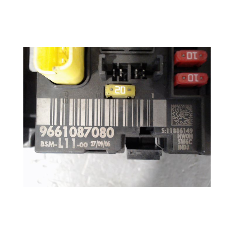 BOITE A FUSIBLES PEUGEOT 307 SW Phase 2 2005-2008