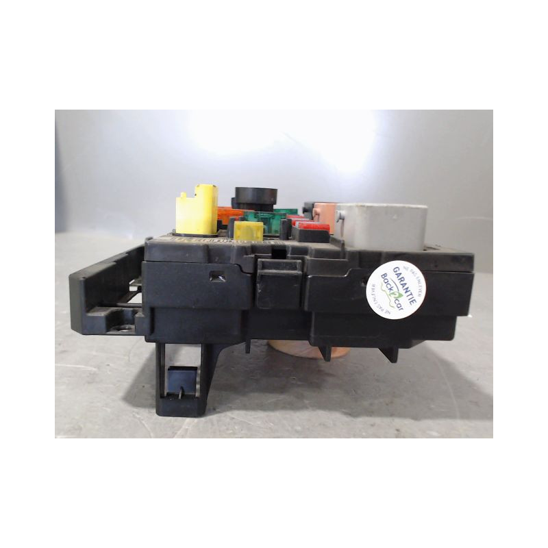 BOITE A FUSIBLES PEUGEOT 307 SW Phase 2 2005-2008