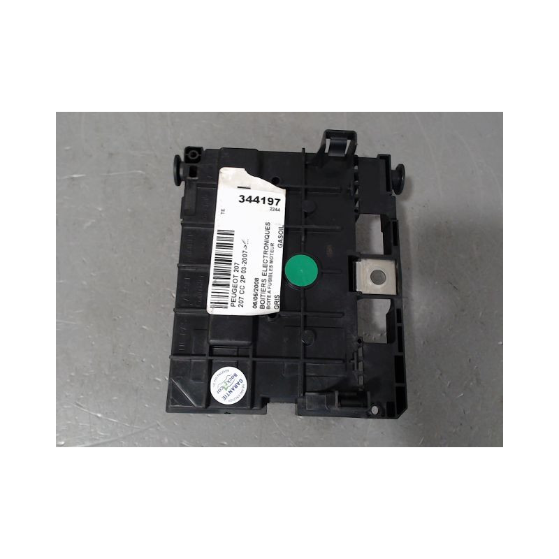 BOITE A FUSIBLES PEUGEOT 207 CC 2P 2007-...