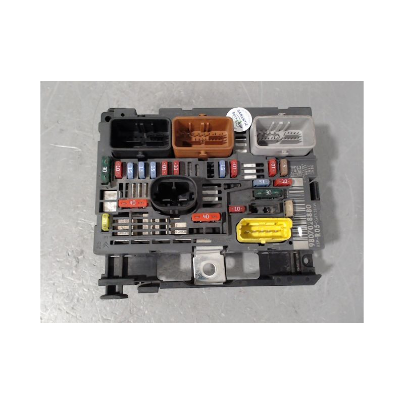 BOITE A FUSIBLES PEUGEOT PARTNER FG II PHASE 2 (B9) 2012-2015