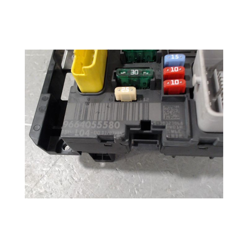 BOITE A FUSIBLES PEUGEOT 207 2006-2013