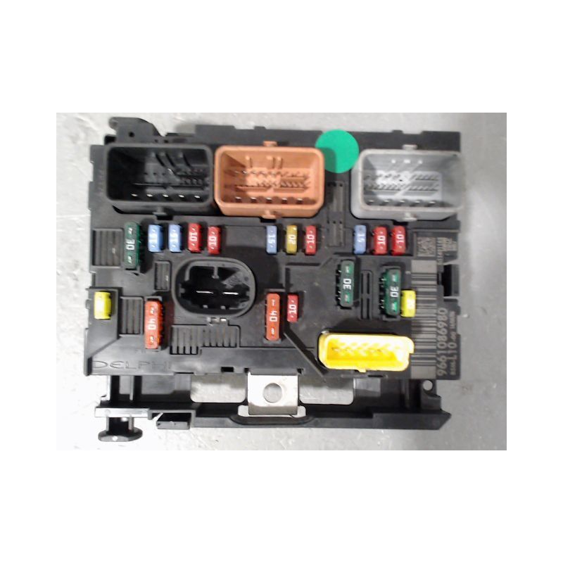 BOITE A FUSIBLES PEUGEOT 207 2006-2013