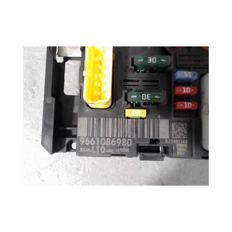 BOITE A FUSIBLES PEUGEOT 207 2006-2013