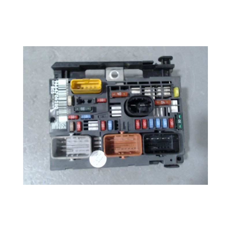BOITE A FUSIBLES PEUGEOT 308 SW I Phase 1 2008-2011