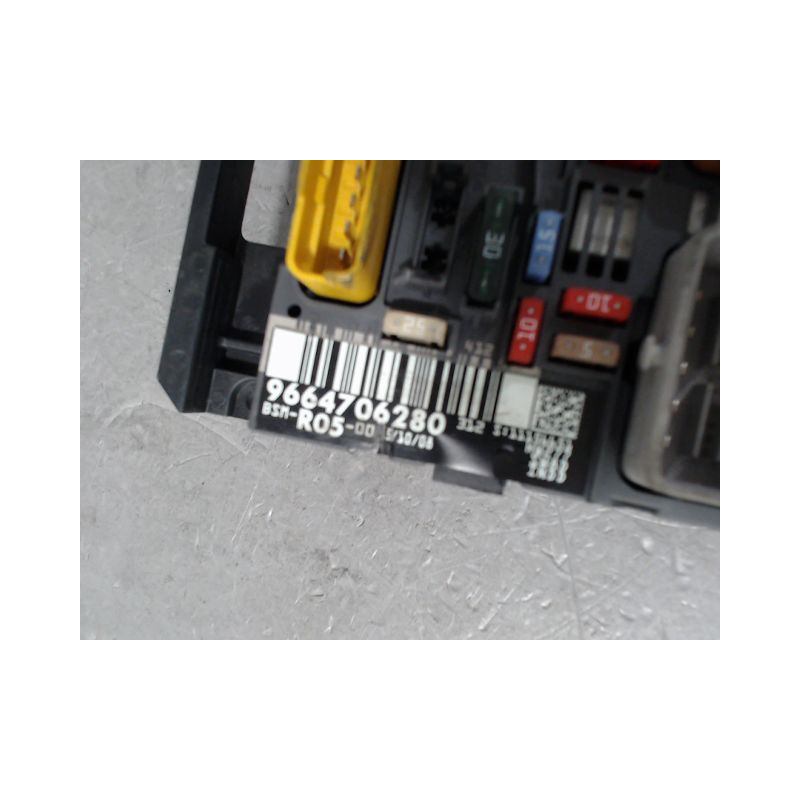 BOITE A FUSIBLES PEUGEOT 308 SW I Phase 1 2008-2011