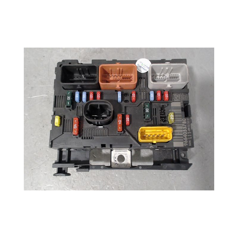 BOITE A FUSIBLES PEUGEOT 207 2006-2013