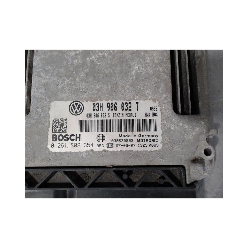 CALCULATEUR MOTEUR VOLKSWAGEN TOUAREG