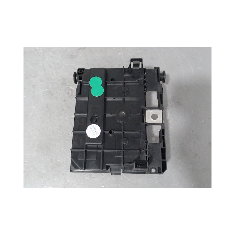 BOITE A FUSIBLES PEUGEOT 5008