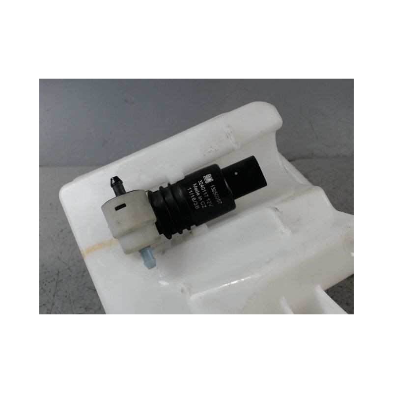 RESERVOIR LAVE-GLACE AVANT OPEL CORSA