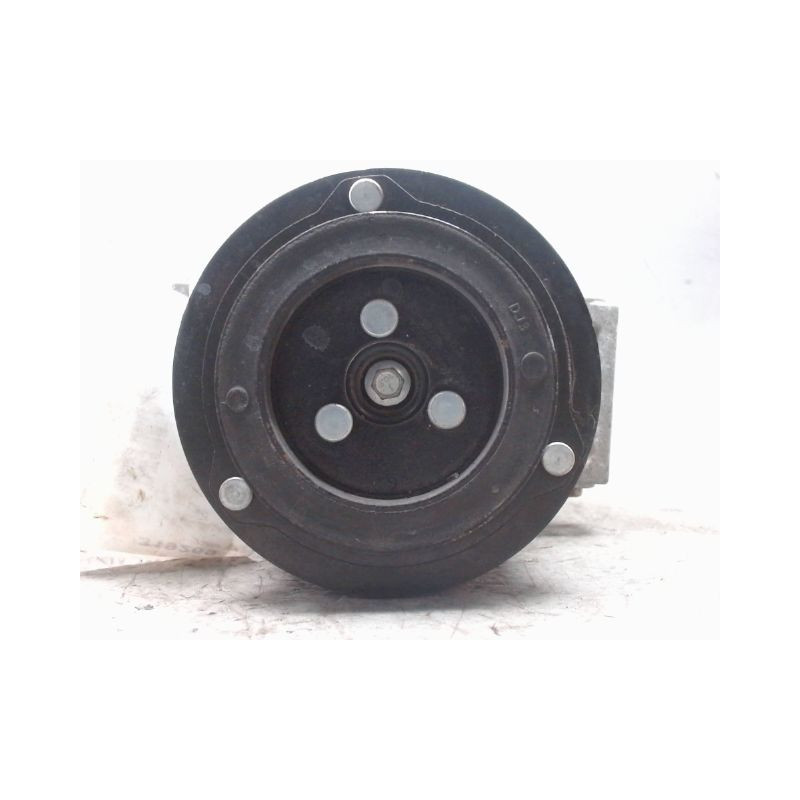 COMPRESSEUR AIR CONDITIONNE FORD FOCUS