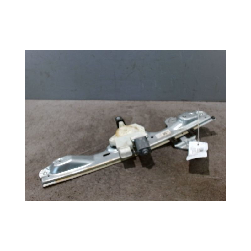 MECANISME+MOTEUR LEVE-GLACE AVANT DROIT NISSAN QHASQAI 2007-